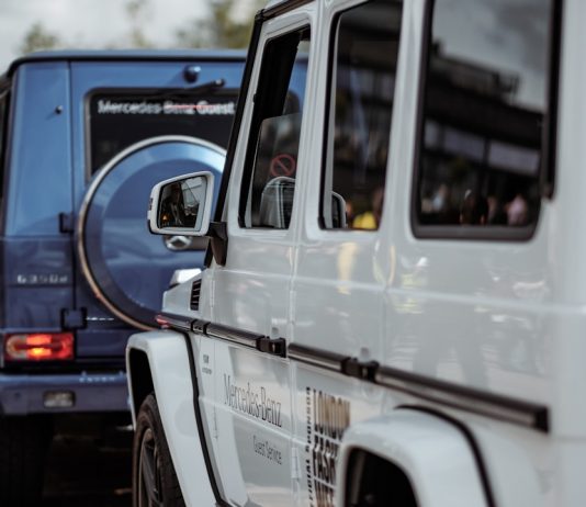 What is a 4×4 Lace Closure wig and What are the Benefits of Using it